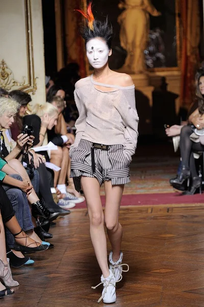 Look 34